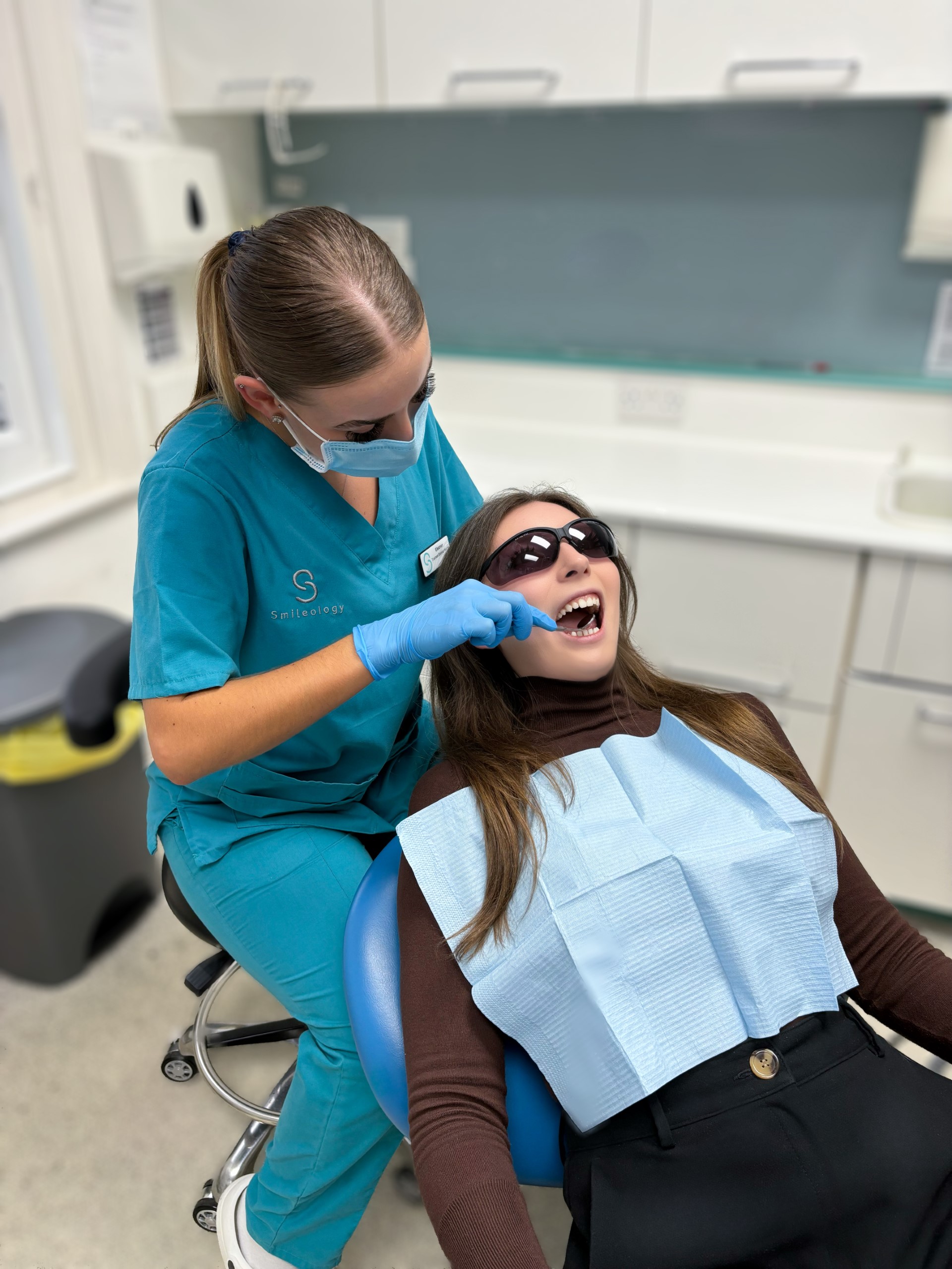 Oral Health Dental Clinic Dentist Invisalign Dental implant tooth dental implant in Kent